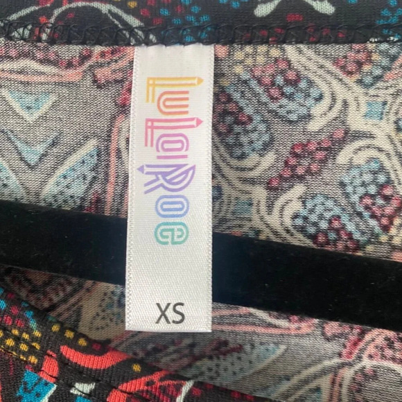 LuLaRoe Classic XS Paisley T-Shirt Womens Short Sleeve Multicolor Stretch - Picture 11 of 12
